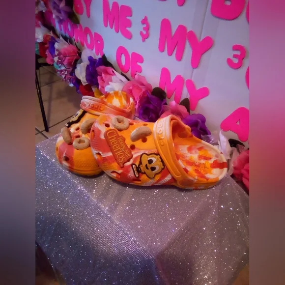 #211👉🏼Toddler Honey🍯 Nut🥜 Cheerios CROCS - Picture 5 of 5